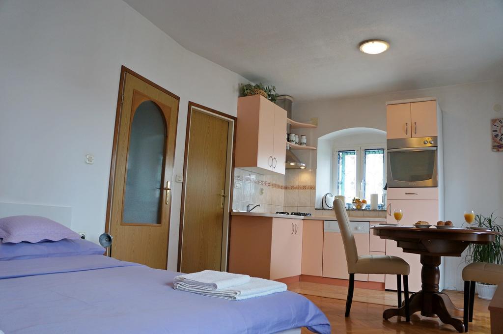 Kamena Apartment & Studio Makarska Exterior photo
