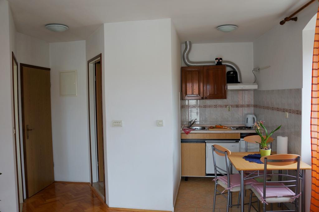 Kamena Apartment & Studio Makarska Exterior photo