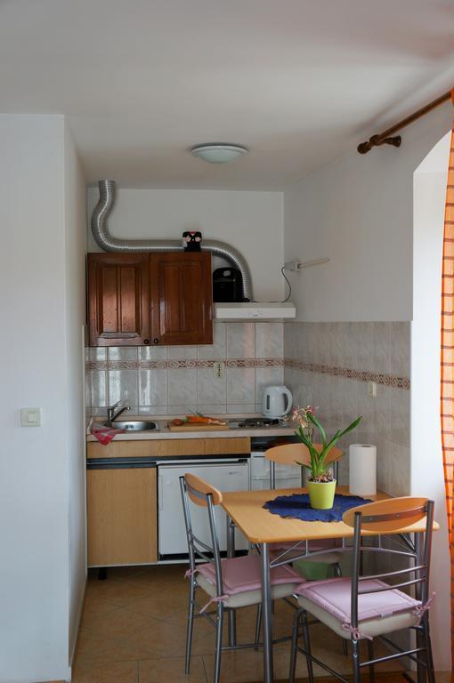 Kamena Apartment & Studio Makarska Exterior photo